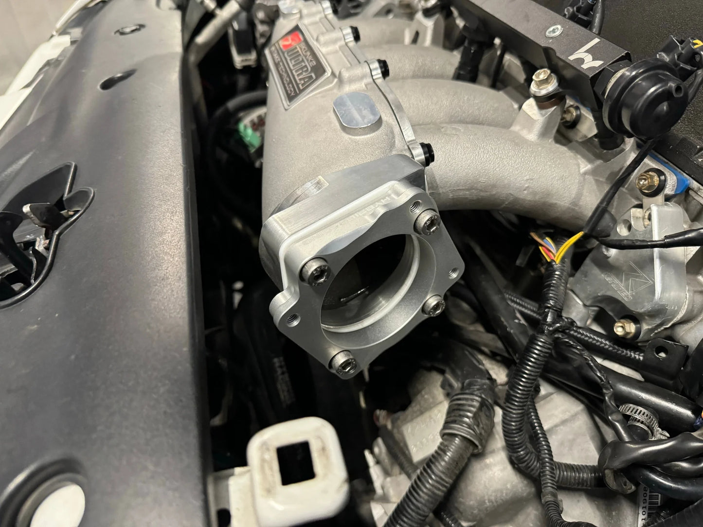 Hybrid Racing PRB-to-ZDX Throttle Body Adapter